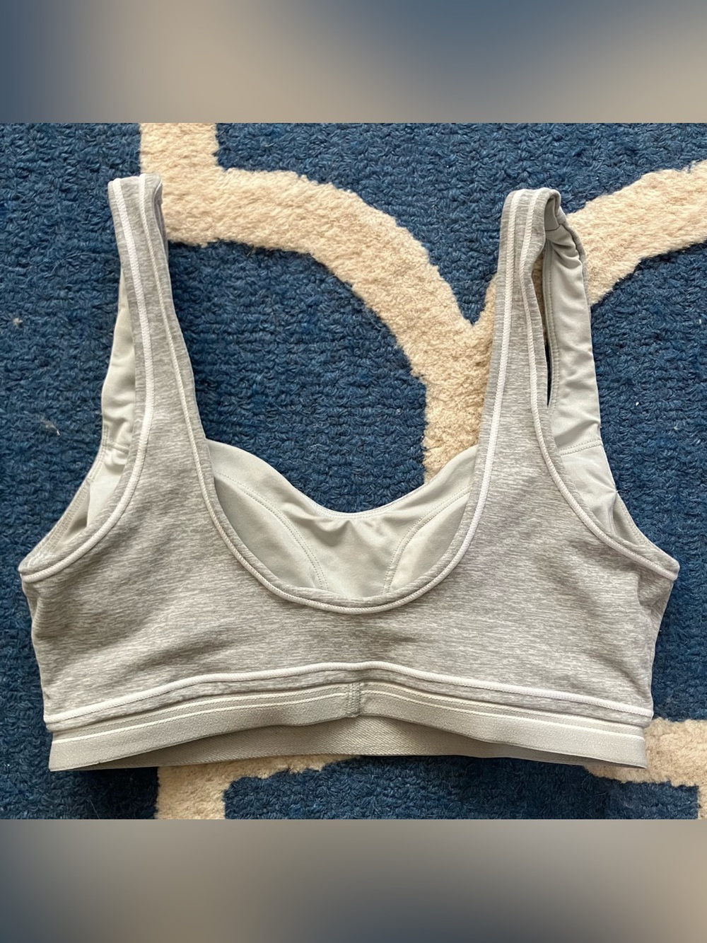 Alo Yoga Alosoft Heart Throb Bra - Picture 3 of 7